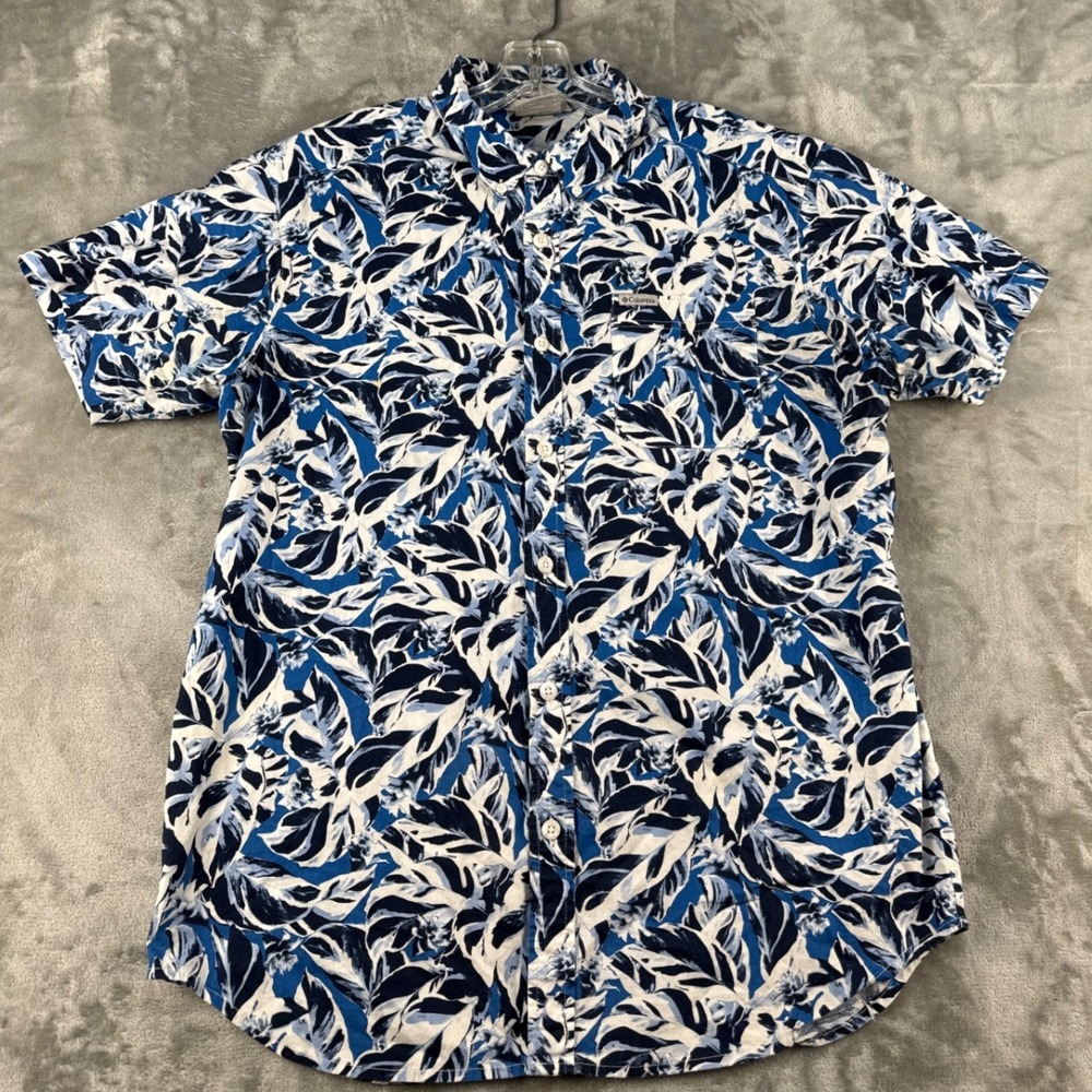 Columbia Button-Down Mens Medium AM0094 Blue Tropical Leaf Short Sleeve EUC